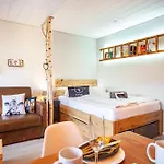 Q-stadl Apartament *